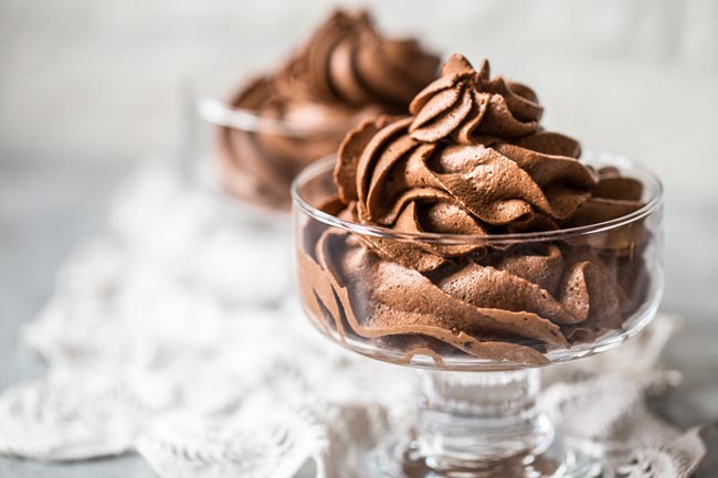 Deliciosa mousse de chocolate fofa.&nbsp;Irresistível!