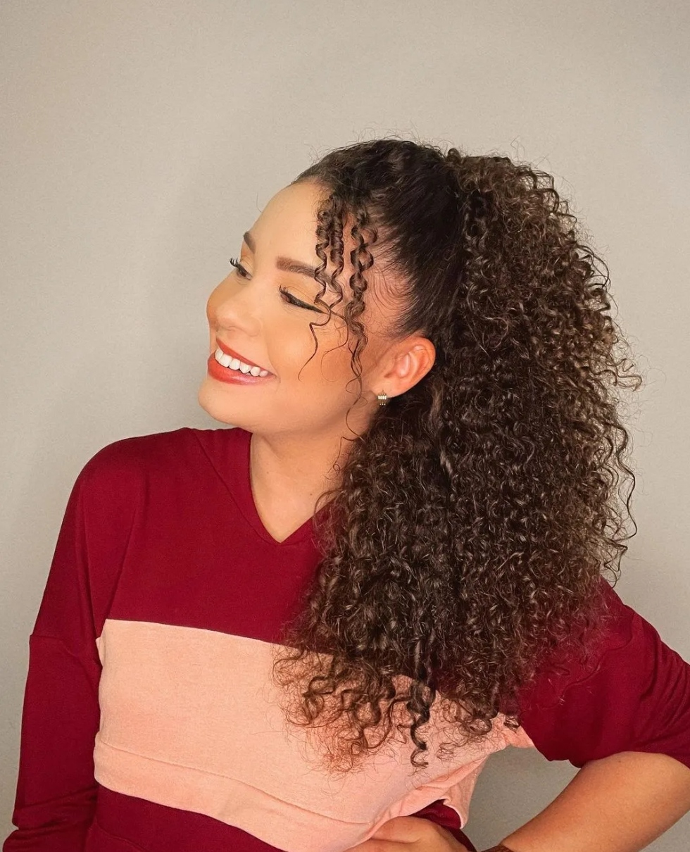 44 inspirações de rabo de cavalo para cabelo&nbsp;cacheado