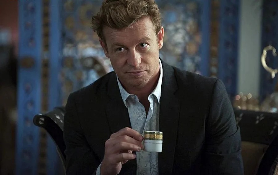 O Mentalista: 8 anos após o fim da série, o que aconteceu com Simon&nbsp;Baker?